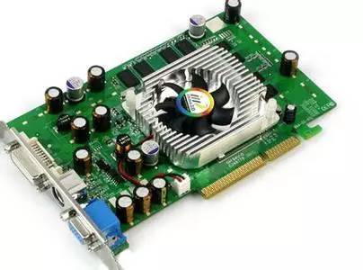 剁手前必看 2025買電腦最全攻略！從CPU到接口，一篇搞懂